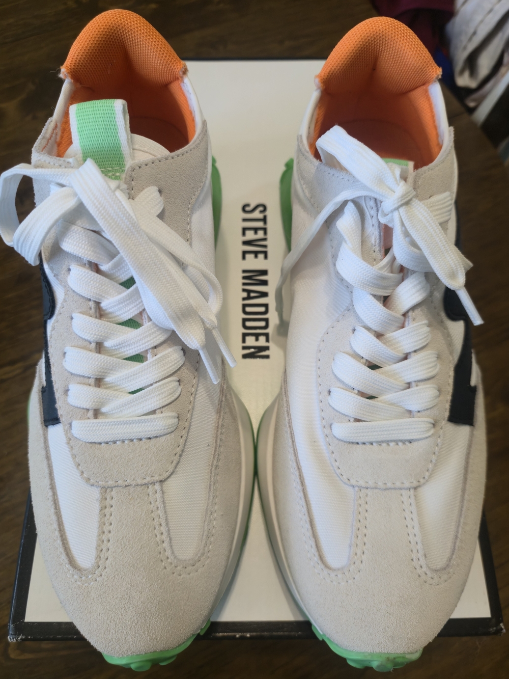 Steve Madden Women’s White & Green Casual Sneakers
